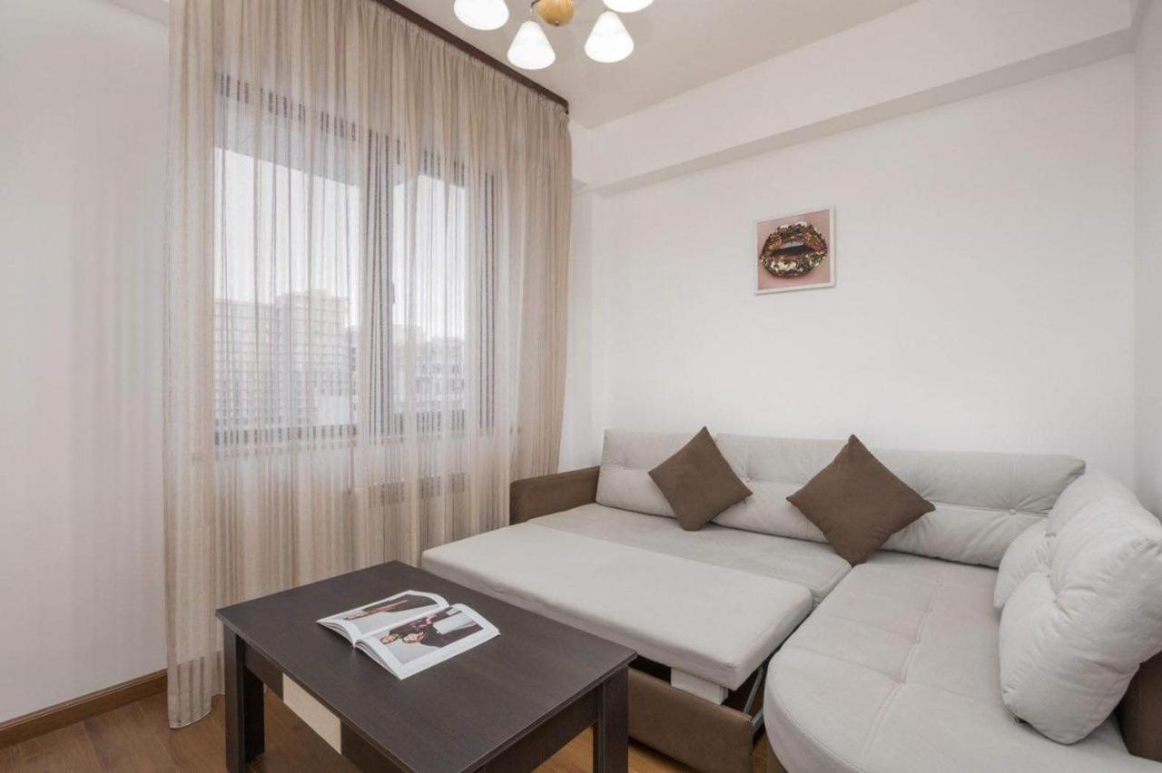 Deluxe Apartment In The City Center 2 Rooms Jerevan Buitenkant foto